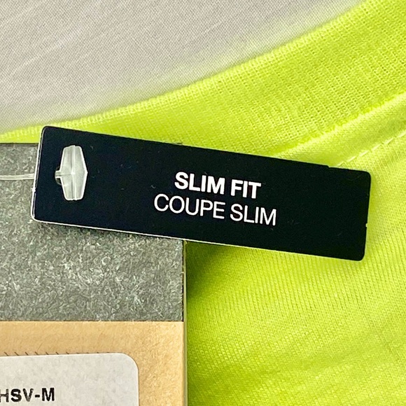 NWT The North Face Yellow T-Shirt Men’s Size Medium (Slim Fit) - Picture 11 of 11